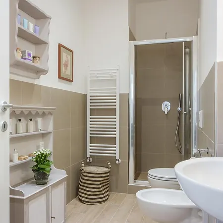 Apartamento - Mona Lisa Charme *